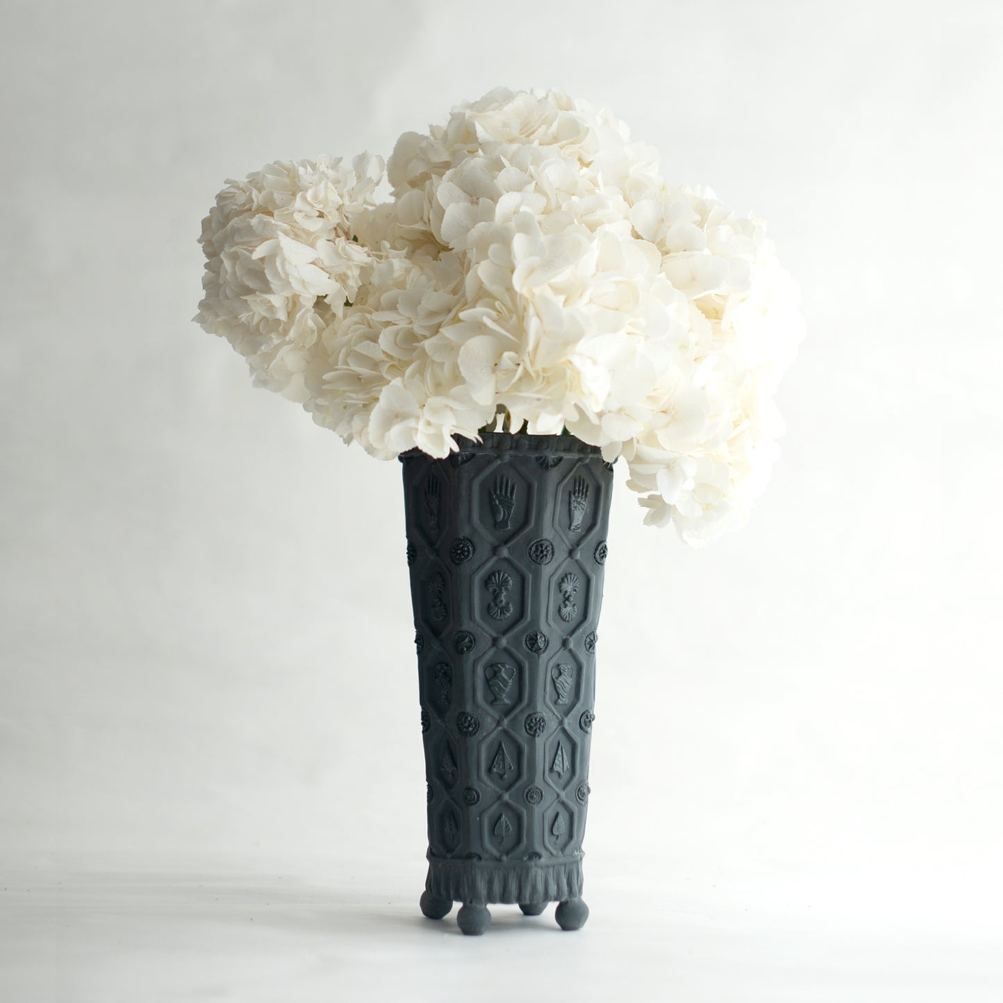 The Artist's Tour Vase in black porcelain