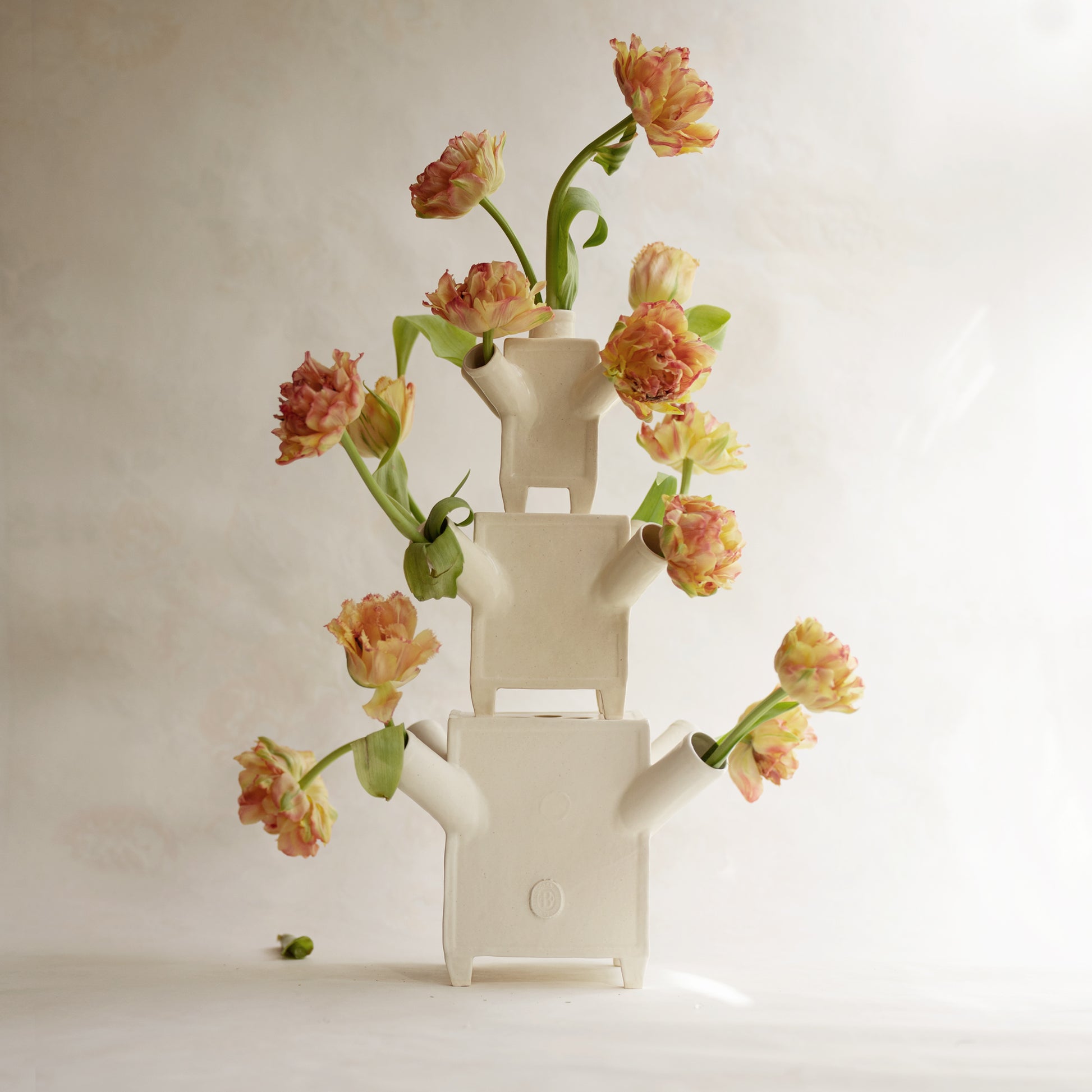 cara bauermeister 3 tier stoneware tulipiere vase