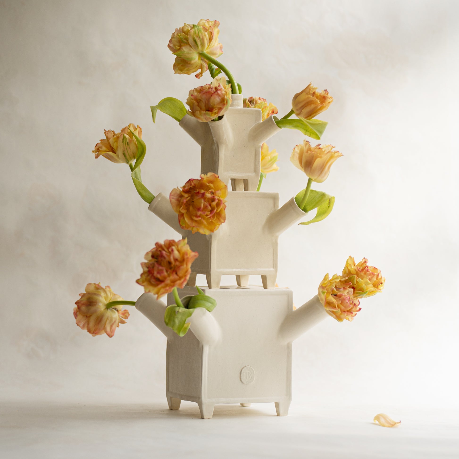 cara bauermeister 3 tier stoneware tulipiere vase