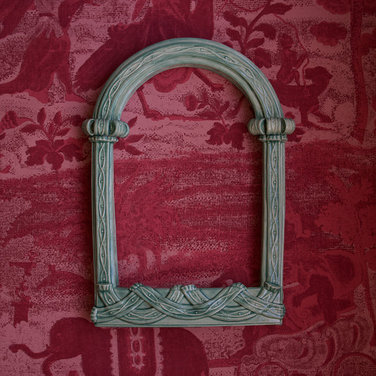 THE COLUMBINE FRAME